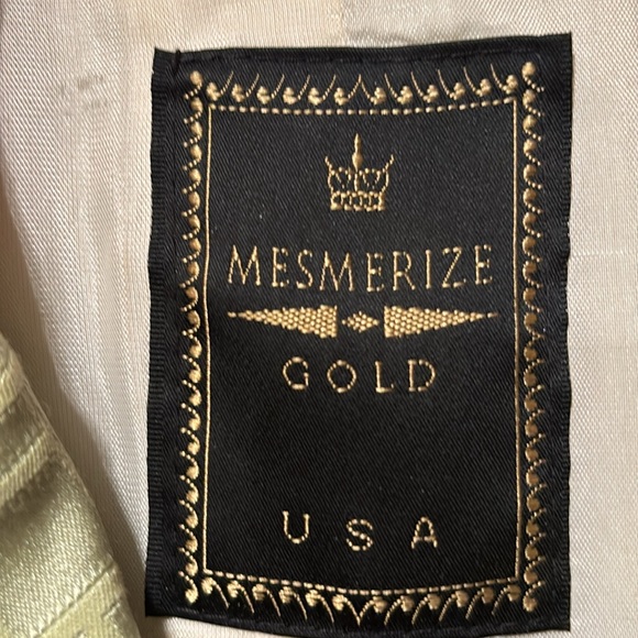 Beautiful ladies skirt and jacket size Medium in salmon, light blue and green - Picture 6 of 6